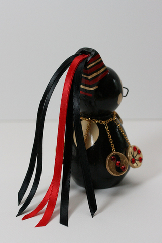 Illustration for article titled Somebody Makes Real Dolls Of The Bayonetta Dolls